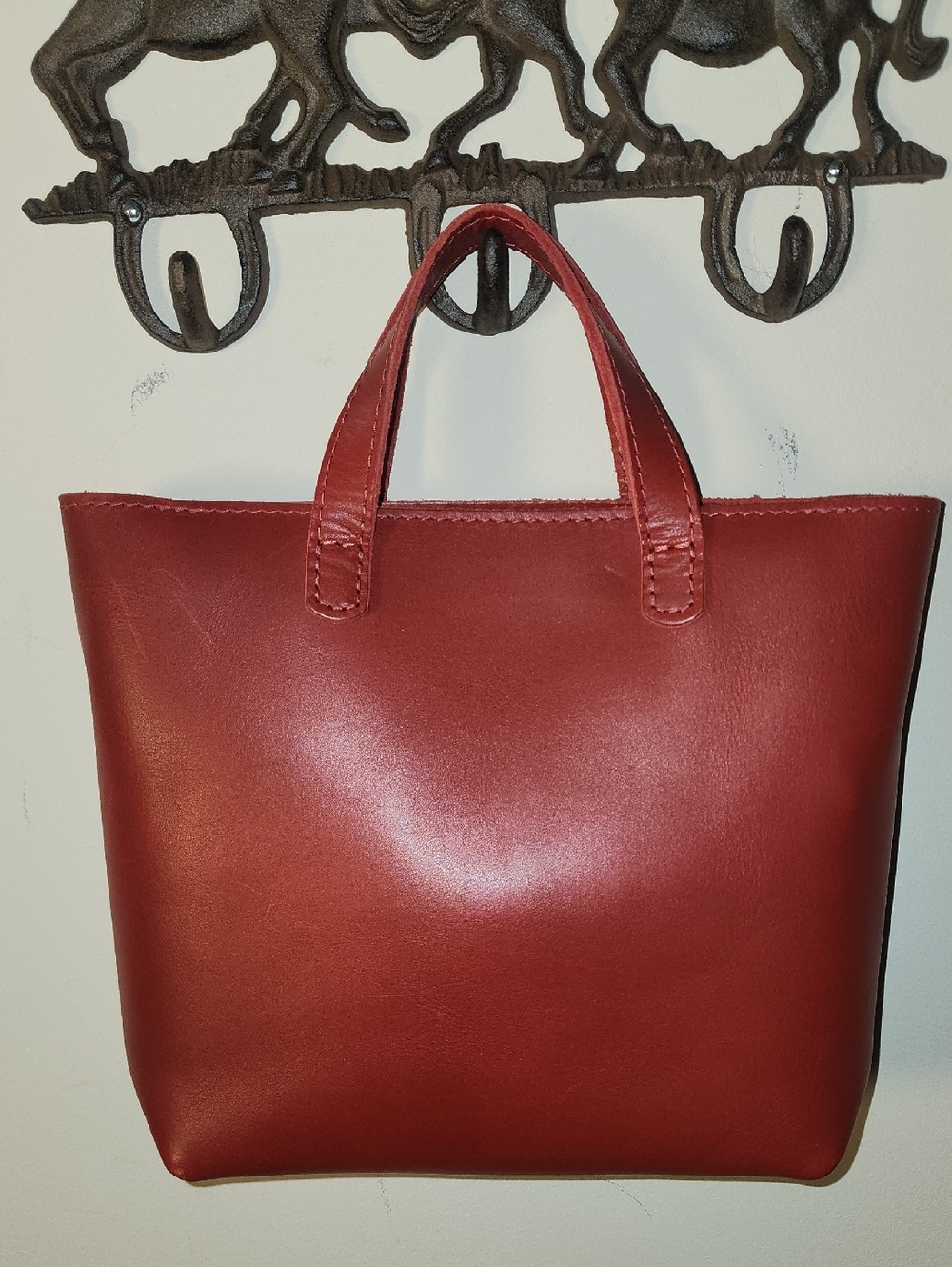 Portland Leather Goods Red Tote Crossbody Bag - Picture 6 of 16